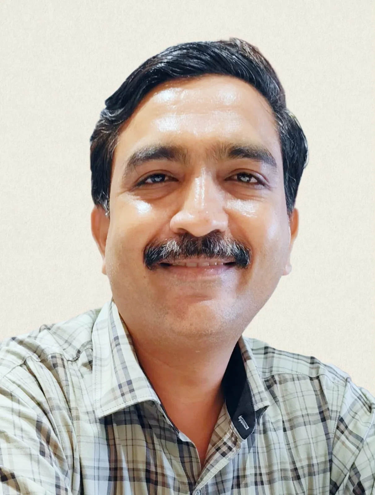 श्री विजय पालीवाल 